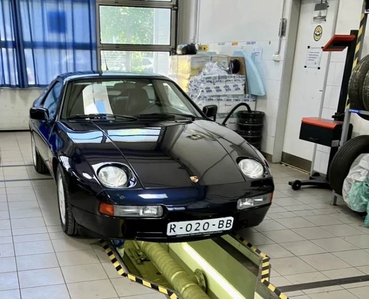 Porsche photo 2
