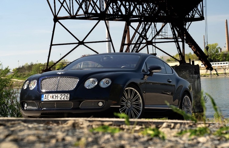 Bentley car